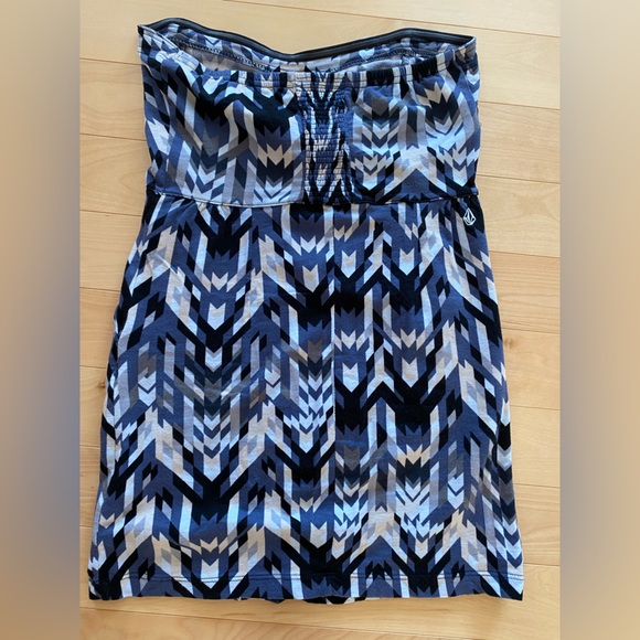 Volcom bodycon mini strapless dress with pockets - Picture 6 of 6